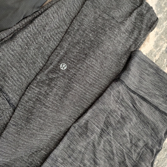 9 Piece Lululemon Lot - Picture 2 of 6